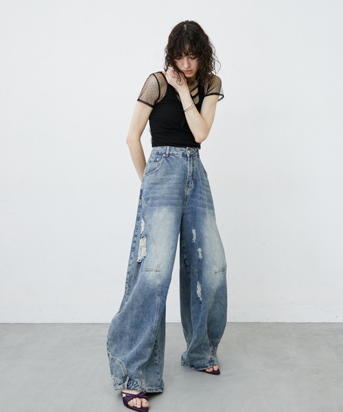 uyu.(ウユ)の「Dot Pattern Front Hole Sheer Top/ドット柄フロントホールシアートップス(Tシャツ/カットソー・レディース・ホワイト/ブラック・FREE)」の11枚目の写真
