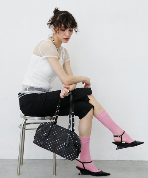 uyu.(ウユ)の「Dot Pattern Front Hole Sheer Top/ドット柄フロントホールシアートップス(Tシャツ/カットソー・レディース・ホワイト/ブラック・FREE)」の15枚目の写真
