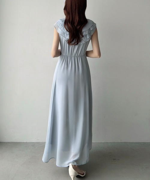 Meiru(メイル)の「フリルノースリーブフレアワンピース(ワンピース・レディース・グレイッシュベージュ/ブルー・LARGE/SMALL/MEDIUM)」の9枚目の写真