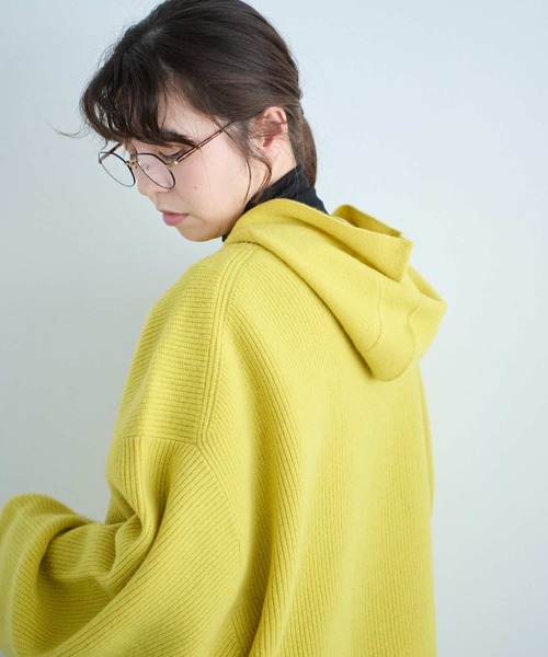 I am I in fact...(アイアムアイインファクト)の「SUSIE BABUSHKA(ニットキャップ/ビーニー・レディース・ホワイト/グレー/イエロー/ブラック/ブルー・FREE)」の5枚目の写真