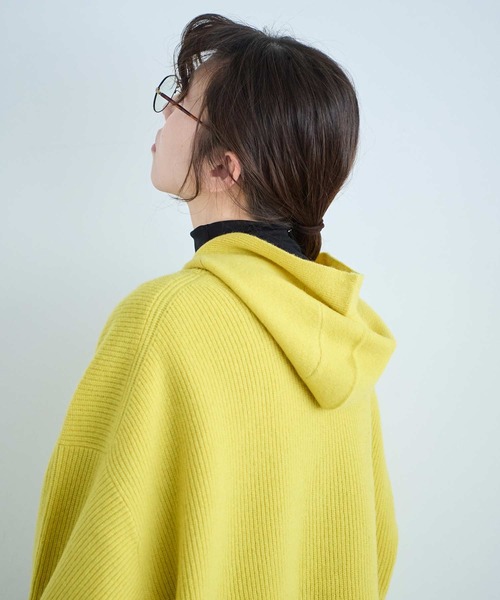 I am I in fact...(アイアムアイインファクト)の「SUSIE BABUSHKA(ニットキャップ/ビーニー・レディース・ホワイト/グレー/イエロー/ブラック/ブルー・FREE)」の12枚目の写真