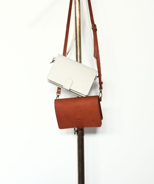 CLEDRAN(クレドラン)の「【本革 多機能】CL3993 PASA WALLET SHOULDER(ショルダーバッグ・レディース・ライトグレー/ブラック/ブラウン・FREE)」の19枚目の写真