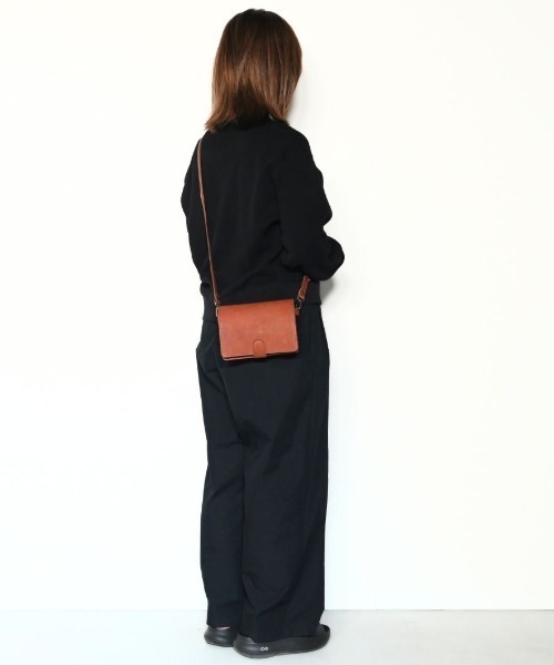 CLEDRAN(クレドラン)の「【本革 多機能】CL3993 PASA WALLET SHOULDER(ショルダーバッグ・レディース・ライトグレー/ブラック/ブラウン・FREE)」の20枚目の写真