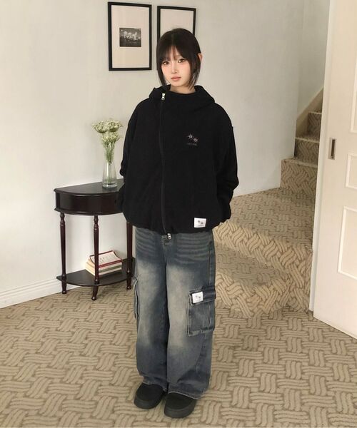 COIRIS(コイリス)の「ラウトカーゴワイドデニムパンツ(デニムパンツ・レディース・ダークブルー・SMALL/MEDIUM)」の8枚目の写真