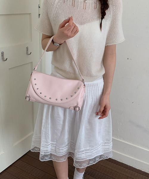 Chiina（チーナ）の「【Chiina】スタッズ付き2WAYバッグ（ハンドバッグ・レディース・ブルー/イエロー/ピンク/ホワイト/ブラック・FREE）」の22枚目の写真