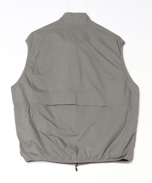 fridge（フリッジ）の「【UNIVERSAL PRODUCTS】ユニバーサルプロダクツ PARTEX EQUILIBRIUM PACKABLE VEST（その他アウター・メンズ・カーキ・3/2）」の2枚目の写真