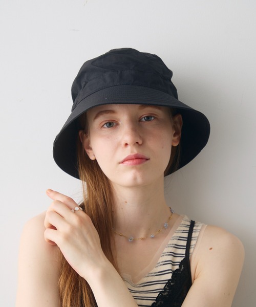 Crisp(クリスプ)の「basic bucket hat / ベーシックバケットハット(ハット・レディース・ブラック/ベージュ・FREE)」の2枚目の写真