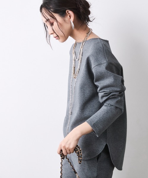 CHIC STYLE(シックスタイル)の「バックジップクルーネックカットソー<大きいサイズ有>シックスタイル(Tシャツ/カットソー・レディース・ブラック/グレー・5L/4L/3L/LL/L/M)」の4枚目の写真