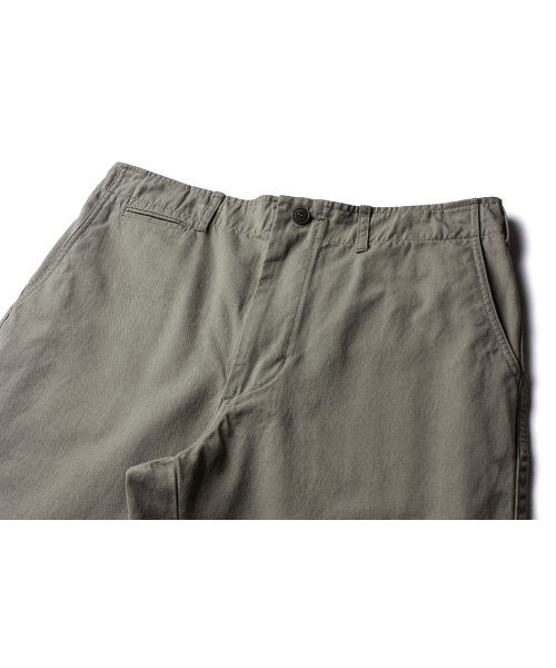 THE RESQ（ザーレスキュー）の「CLASSIC CHINOS II [KHAKI GREY]（その他パンツ・メンズ・その他・MEDIUM/LARGE/X-LARGE）」の3枚目の写真