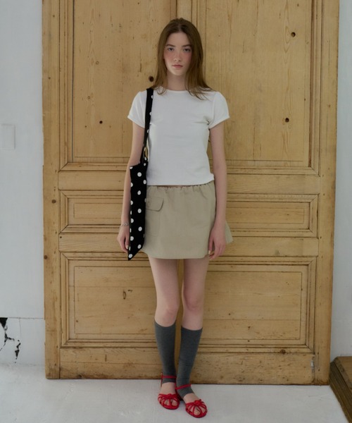 GIUNON(ジウノン)の「fluffy pocket skirt pants / フラッフィーポケットスカートパンツ(スカート・レディース・ベージュ/ブラック/ネイビー・FREE)」の5枚目の写真