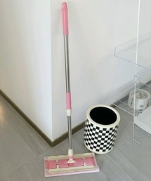 Made in I（メイドインアイ）の「Macaron color floor wiper（掃除グッズ）」
