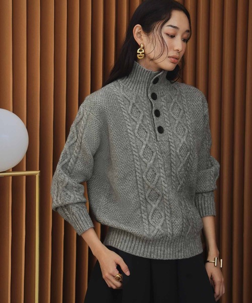 ELFRANK(エルフランク)の「【2026AW】【M~Lサイズ展開】ハイネックケーブル編みニット(ニット/セーター・レディース・ブラック/グレー/アイボリー・L/M)」の3枚目の写真