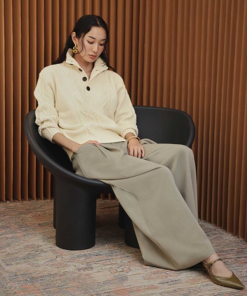 ELFRANK(エルフランク)の「【2026AW】【M~Lサイズ展開】ハイネックケーブル編みニット(ニット/セーター・レディース・ブラック/グレー/アイボリー・L/M)」の1枚目の写真
