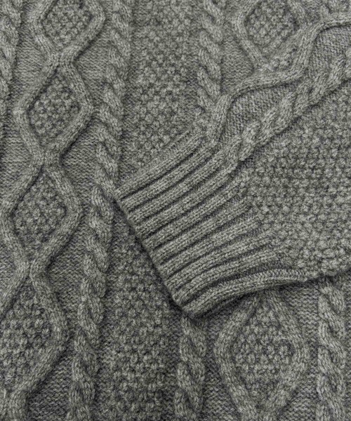ELFRANK(エルフランク)の「【2026AW】【M~Lサイズ展開】ハイネックケーブル編みニット(ニット/セーター・レディース・ブラック/グレー/アイボリー・L/M)」の19枚目の写真