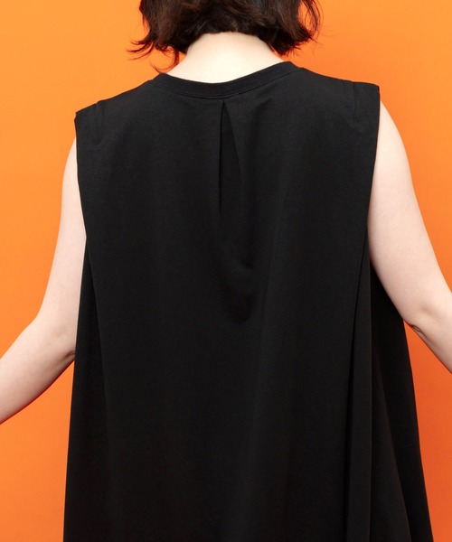 ScoLar(スカラー)の「162751:ドットスカラーわんにゃん柄 接触冷感タンクトップ(Tシャツ/カットソー・レディース・ブラウン/パープル/ブラック・M)」の17枚目の写真