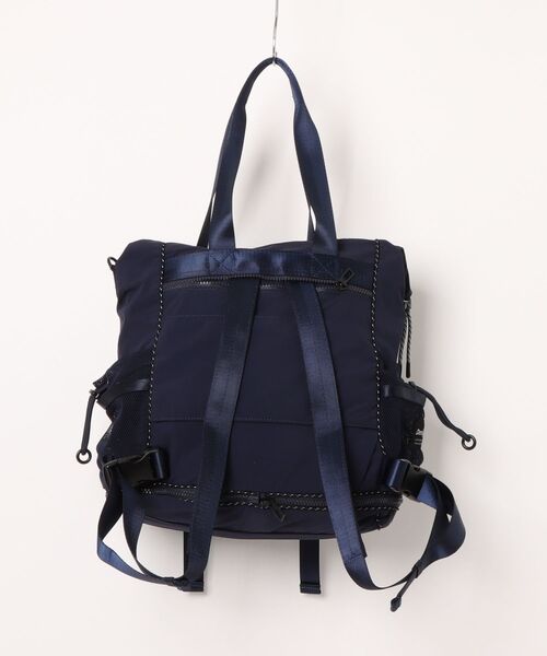 Desigual(デシグアル)の「Navy Voyager Tote Bag / ネイビーボヤージャートートバッグ(バックパック/リュック・レディース・ブルー・FREE)」の8枚目の写真