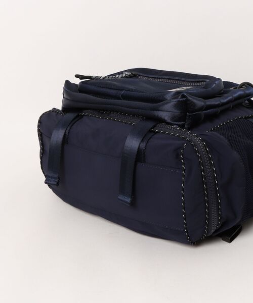 Desigual(デシグアル)の「Navy Voyager Tote Bag / ネイビーボヤージャートートバッグ(バックパック/リュック・レディース・ブルー・FREE)」の11枚目の写真