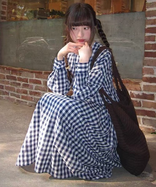 Aelina(エリナ)の「チェック柄長袖ワンピース(ワンピース・レディース・ブラック・FREE)」の17枚目の写真