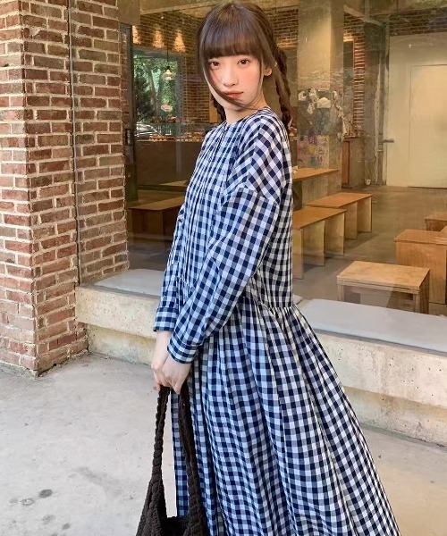 Aelina(エリナ)の「チェック柄長袖ワンピース(ワンピース・レディース・ブラック・FREE)」の10枚目の写真
