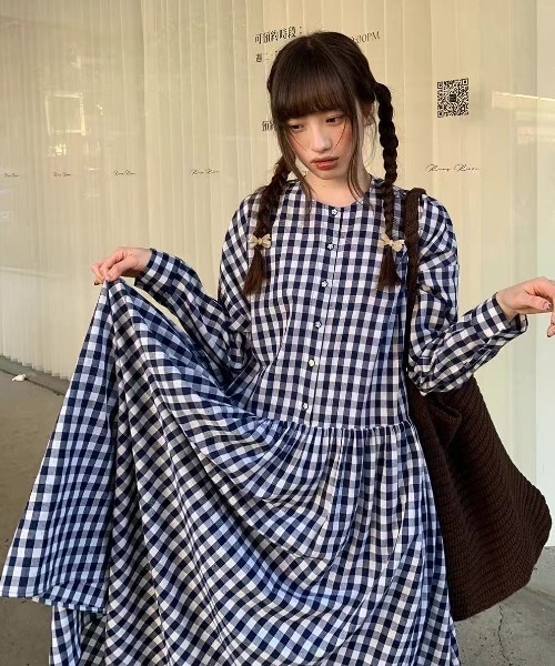 Aelina(エリナ)の「チェック柄長袖ワンピース(ワンピース・レディース・ブラック・FREE)」の7枚目の写真