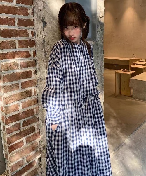 Aelina(エリナ)の「チェック柄長袖ワンピース(ワンピース・レディース・ブラック・FREE)」の3枚目の写真