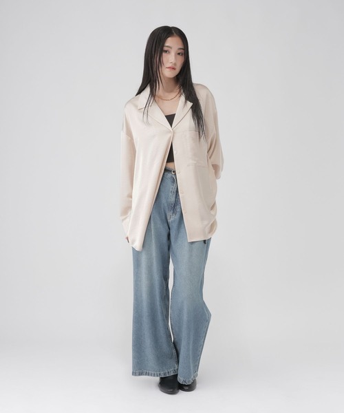GLOBAL WORK（グローバルワーク）の「BIGサテンシャツ/1052119（シャツ/ブラウス・レディース・ホワイト系その他2/モカ・LARGE/MEDIUM）」の7枚目の写真
