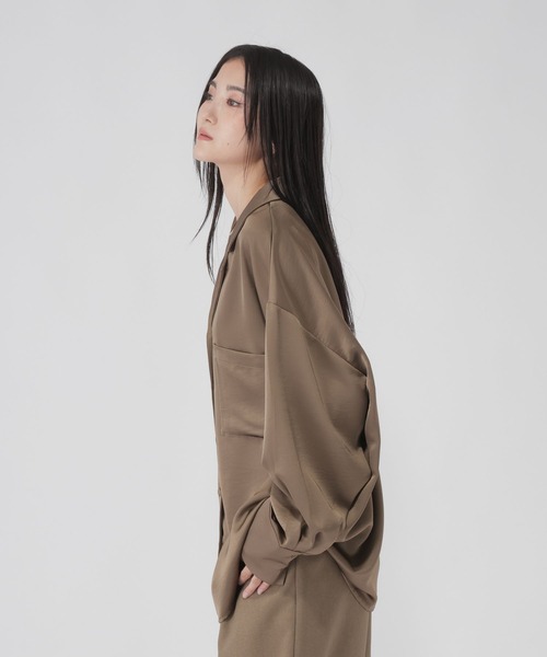 GLOBAL WORK（グローバルワーク）の「BIGサテンシャツ/1052119（シャツ/ブラウス・レディース・ホワイト系その他2/モカ・LARGE/MEDIUM）」の20枚目の写真