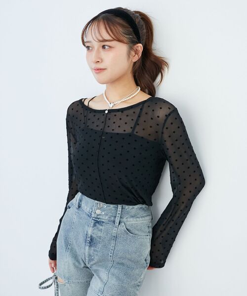 MAJESTIC LEGON(マジェスティックレゴン)の「チュールシアートップス(Tシャツ/カットソー・レディース・アイボリー/ホワイト系その他2/ブラック系その他/ブラック・MEDIUM)」の4枚目の写真
