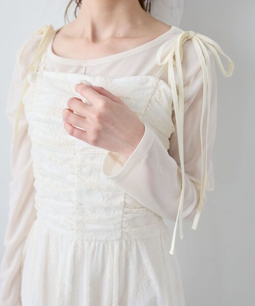 MAJESTIC LEGON(マジェスティックレゴン)の「チュールシアートップス(Tシャツ/カットソー・レディース・アイボリー/ホワイト系その他2/ブラック系その他/ブラック・MEDIUM)」の6枚目の写真