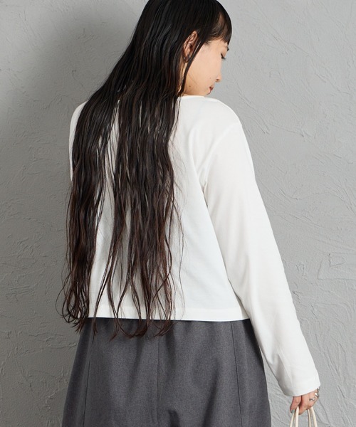 mizuiroind（ミズイロインド）の「[mizuiro ind/ミズイロインド] フリル ロングスリーブカットソー（Tシャツ/カットソー・レディース・オフホワイト/ブラック・F）」の6枚目の写真