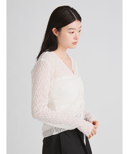 MIESROHE(ミースロエ)の「【洗える】カットレースシャーリング2WAYトップス(Tシャツ/カットソー・レディース・ホワイト/ブラック/イエロー・F)」の11枚目の写真