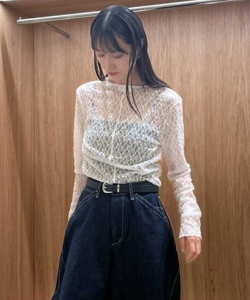 MIESROHE(ミースロエ)の「【洗える】カットレースシャーリング2WAYトップス(Tシャツ/カットソー・レディース・ホワイト/ブラック/イエロー・F)」の19枚目の写真