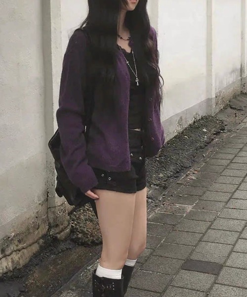 Vipoa(ヴィポア)の「Slim studs shorts(デニムパンツ・レディース・ブラック・SMALL/MEDIUM)」の16枚目の写真
