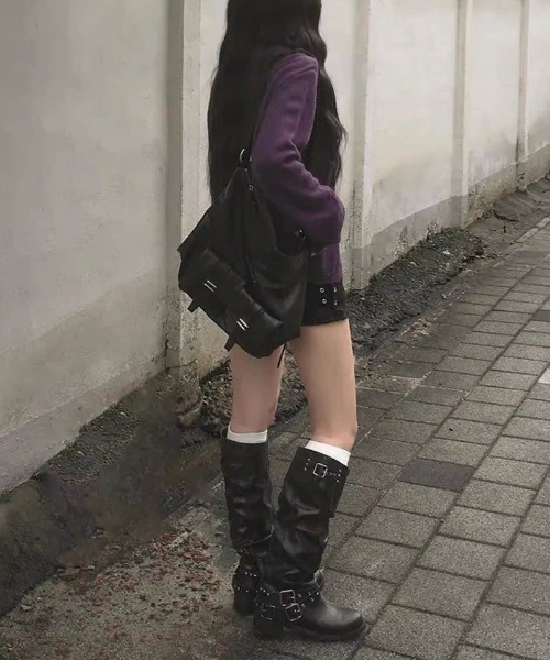 Vipoa(ヴィポア)の「Slim studs shorts(デニムパンツ・レディース・ブラック・SMALL/MEDIUM)」の17枚目の写真