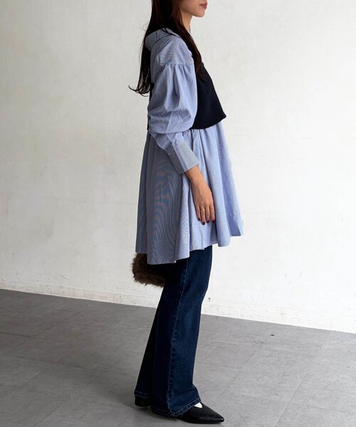 Chez toi（シェトワ）の「ニットビスチェドッキングシャツ（シャツ/ブラウス・レディース・オフホワイト/ブルー・FREE）」の17枚目の写真