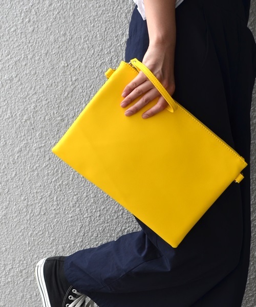 SHIPS JET BLUE(シップスジェットブルー)の「SHIPS JET BLUE: 2WAY クラッチ/ショルダーバッグ(ショルダーバッグ・メンズ・ブラック/ブルー/ブラウン/イエロー/ネイビー・ONE SIZE)」の5枚目の写真