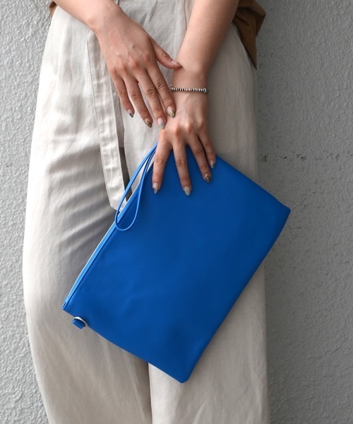 SHIPS JET BLUE(シップスジェットブルー)の「SHIPS JET BLUE: 2WAY クラッチ/ショルダーバッグ(ショルダーバッグ・メンズ・ブラック/ブルー/ブラウン/イエロー/ネイビー・ONE SIZE)」の4枚目の写真