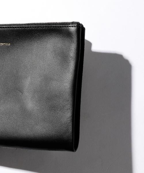 Essentiels Les la Vie WANT de Want メルカリ - クラッチバッグ 美品 