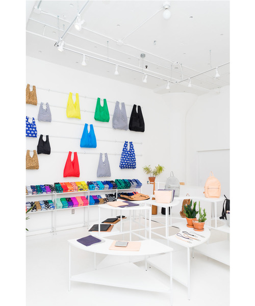 BAGGU(バグー)の「MINI DUCK BAG 184.サマーストライプ/トートバッグ(トートバッグ・レディース・ストライプ・FREE)」の4枚目の写真