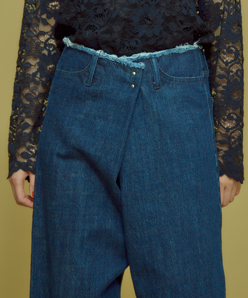 Abahouse Devinette（ドゥヴィネット）の「インディゴラップデニムパンツ（デニムパンツ・レディース・ホワイト/ネイビー・38/36）」の15枚目の写真