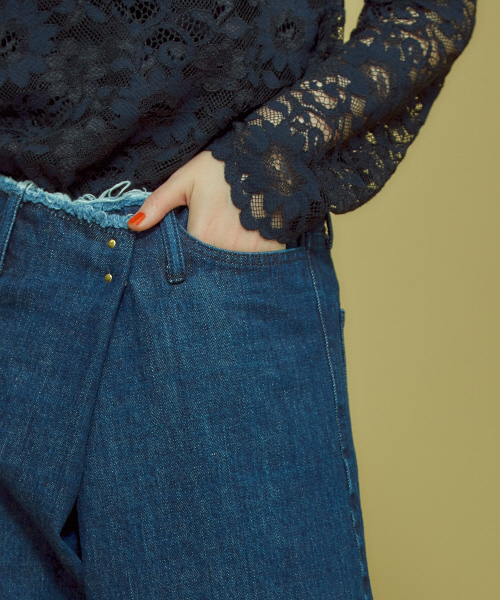 Abahouse Devinette（ドゥヴィネット）の「インディゴラップデニムパンツ（デニムパンツ・レディース・ホワイト/ネイビー・38/36）」の6枚目の写真