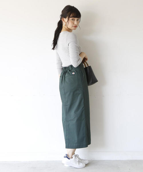 Dickies（ディッキーズ）の「【別注】 Dickies(ディッキーズ)ストレッチロングタイトスカート（スカート・レディース・ダークグリーン/ワイン/ベージュ・SMALL/MEDIUM/LARGE）」の19枚目の写真