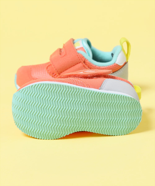 こども ビームス（コドモビームス）の「◎◎NEW BALANCE / "FS620" (12～16.5cm)（スニーカー・キッズ・レッド/オレンジ/ブルー/ミント/レッド系その他/その他1/ブルー系その他/オレンジ系その他・12cm/12.5cm/13cm/13.5㎝/14cm/14.5㎝/15cm/15.5cm/16cm/16.5cm）」の14枚目の写真