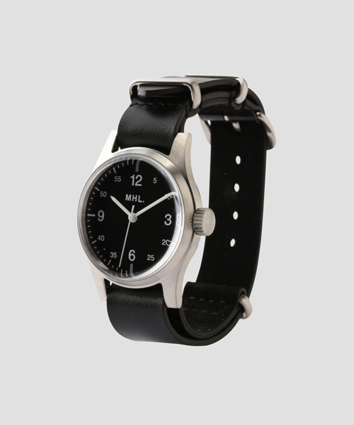 MHL.(エムエイチエル)の「MILITARY LEATHER WATCH(アナログ腕時計・レディース・ブラック/ブラウン・FREE)」の1枚目の写真