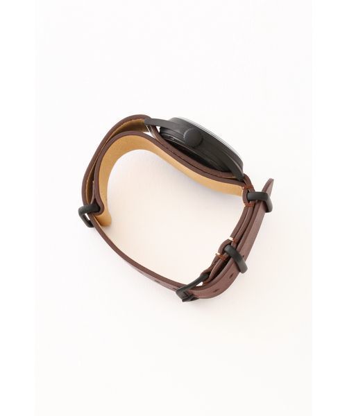 MHL.(エムエイチエル)の「MILITARY LEATHER WATCH(アナログ腕時計・レディース・ブラック/ブラウン・FREE)」の8枚目の写真