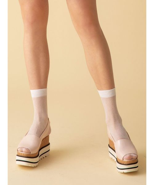 dazzlin（ダズリン）の「エナメル厚底サンダル（サンダル・レディース・アイボリー/ブラック/ピンク・SMALL/MEDIUM/LARGE）」の11枚目の写真