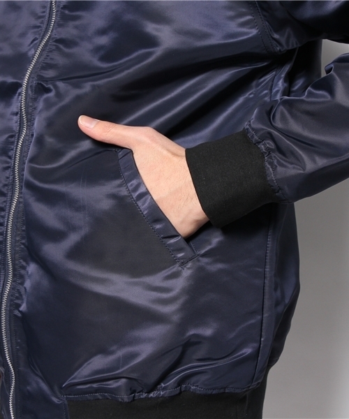 WHO'S WHO gallery（フーズフーギャラリー）の「【WEB限定価格】BIG MA-1（ブルゾン・メンズ・カーキ/ネイビー・FREE）」の4枚目の写真