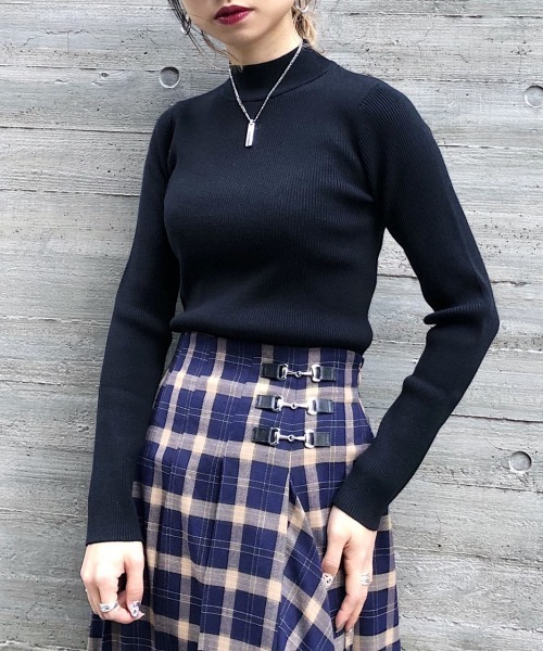 PAGEBOY（ページボーイ）の「リブハイネックタイトプルオーバー（ニット/セーター・レディース・ホワイト/ブラック/ブラウン/ブルー・FREE）」の3枚目の写真