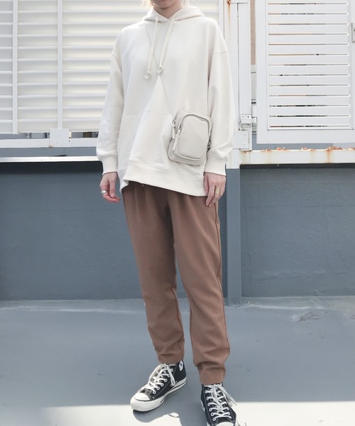 CURI BISCUI（キュリ　ビスキュイ）の「＜2020年春夏の新作＞スムース 合皮 ミニショルダーバッグ（ショルダーバッグ・レディース・ブラック/ブラウン/ブルー/アイボリー・FREE）」の18枚目の写真