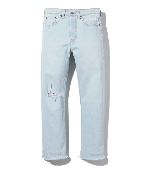 Levi's(リーバイス)の「501(R) CROP SHOUT OUT(デニムパンツ・レディース・ライトインディゴブルー・23inch/26inch/25inch/27inch/24inch/28inch)」の1枚目の写真